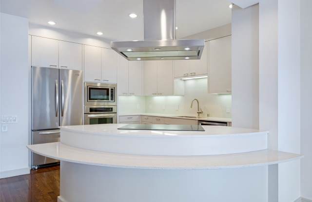 3601 Turtle Creek Boulevard Gallery 4