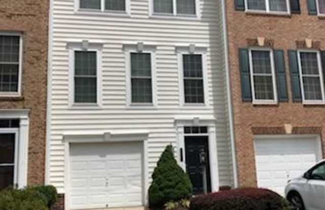 2413 BROOKMOOR LANE photos photos