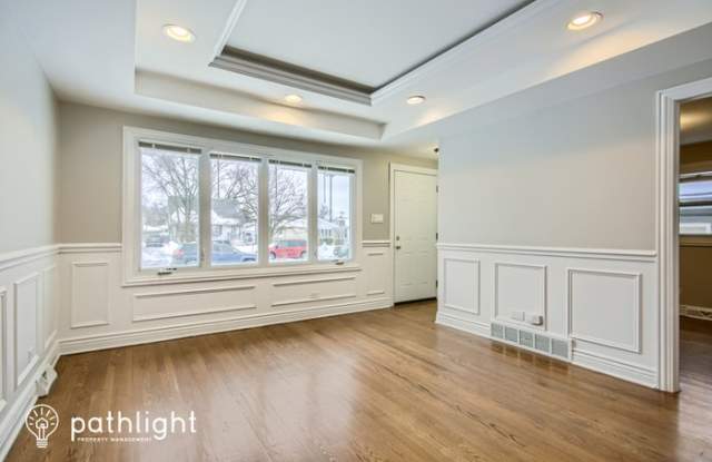 8636 Massasoit Avenue Gallery 2