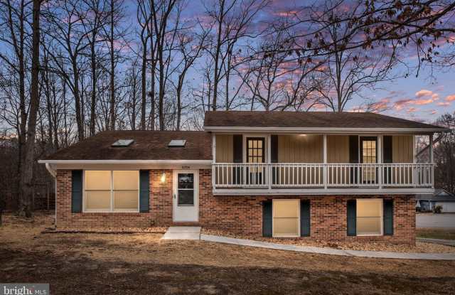10704 WHIPERWHILL Court N Gallery 1