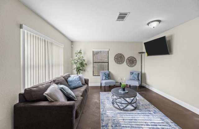 902 East Olympic DriveBEDROOM 2E - 728780 Gallery 2