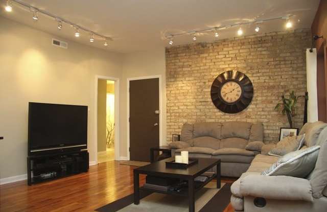 849 West Barry Avenue Gallery 4