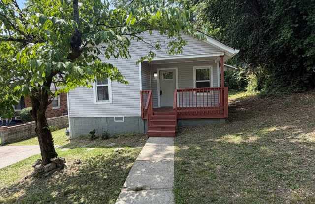 3 Bed, 2 Bath House in Clarksville!! photos photos