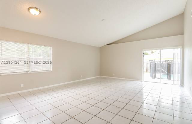 7701 SW 7th Ct Gallery 3