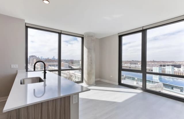 4617 North Broadway photos photos