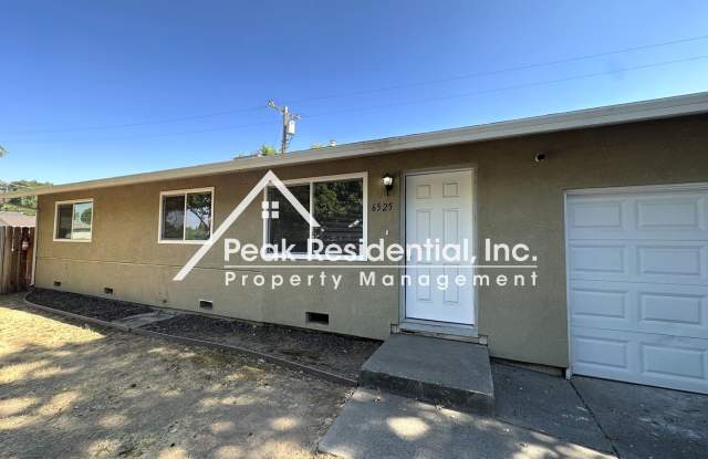 Wonderful Orangevale 3bd/1ba Duplex with 1 Car Garage Gallery 3