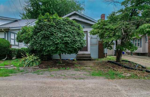 1126 18th Street NE photos photos