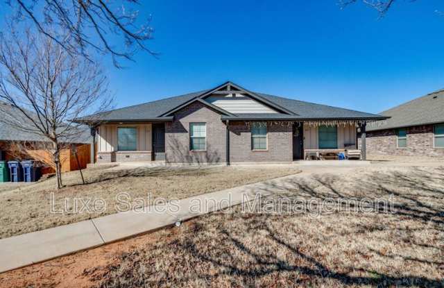 407 Vail Circle Gallery 1