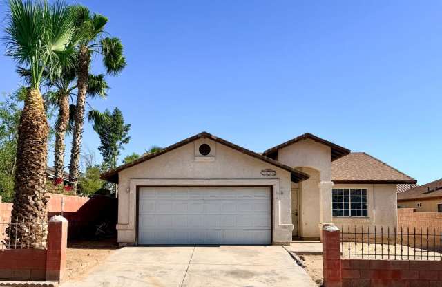 Recently Remodeled 3 Bedroom Home Close to Schools in San Luis AZ photos photos