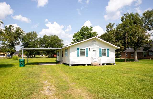 5912 Perry Ln - 5912 Perry Lane, Prien, LA 70605