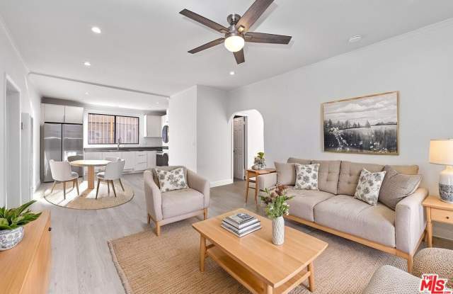 536 N Oxford Ave photos photos