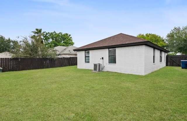 5810 S 28th Ln Gallery 4
