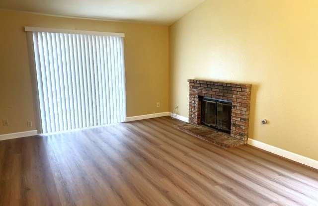 11968 MAPLE LEAF LN FONTANA 92337 (4 BED / 2 BATH) Gallery 4