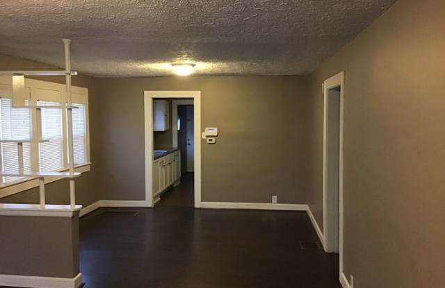 1025 North Tibbs Avenue Gallery 2