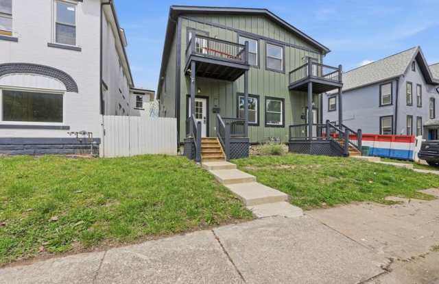 830-834 Oak Street photos photos