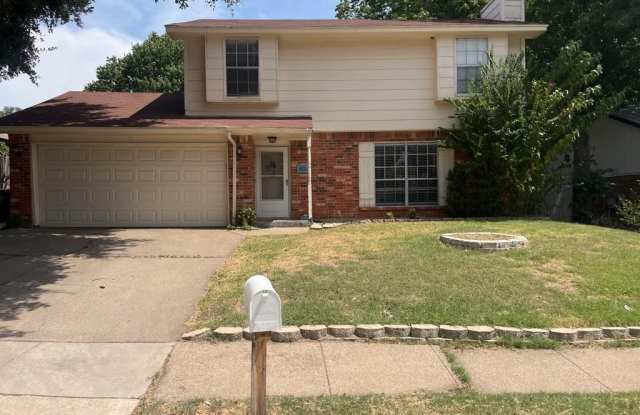6513 Westridge Drive - 6513 Westridge Drive, Watauga, TX 76148