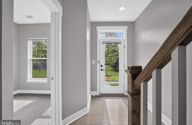 22964 CABRAL Terrace Gallery 2