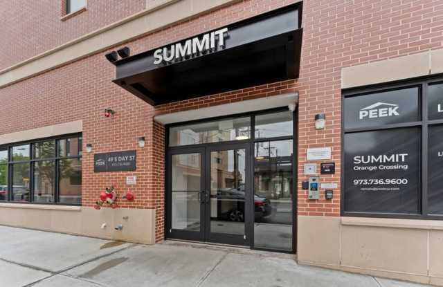 49 S Day St - 203 Gallery 3
