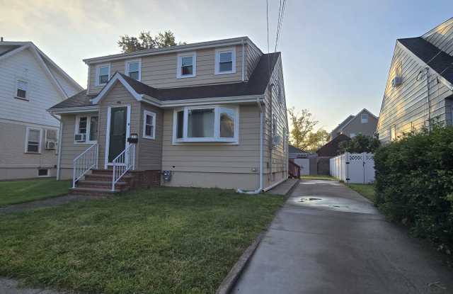 103 Orono Street photos photos