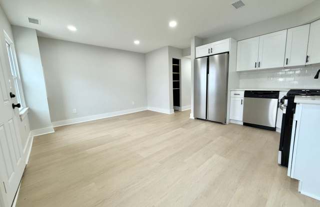 Recently Renovated 2-Bedroom Home with Spacious Yard in Whitman! photos photos
