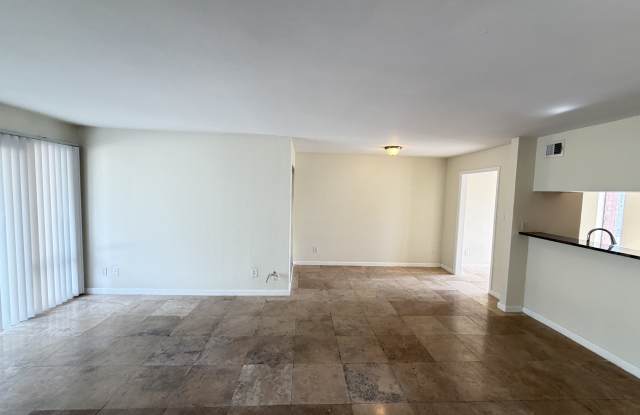 778 Oakmont Ave Unit 309 Gallery 4