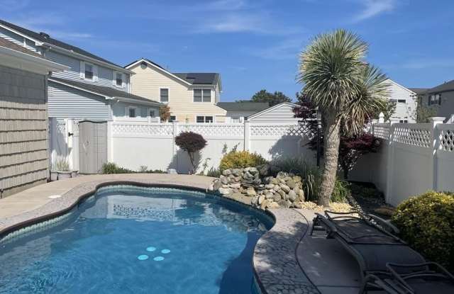 5216 Waterview Dr Gallery 2
