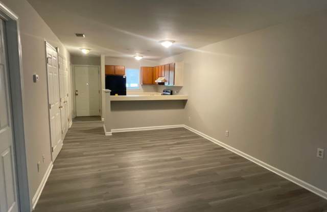 Two-bedroom, Two-bathroom Condo in Eagles Place Gallery 1