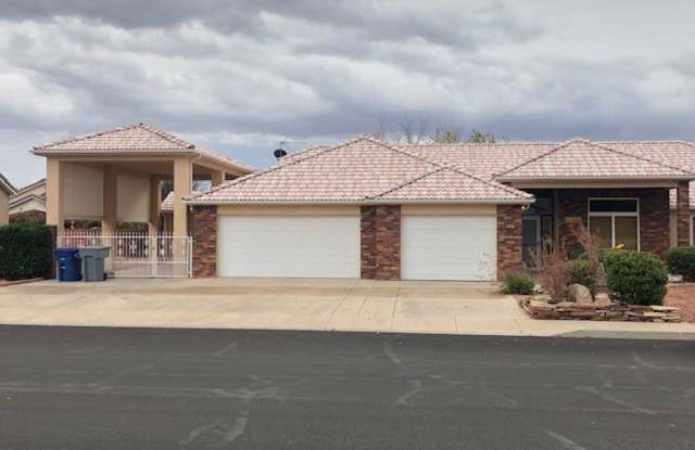 PET FRIENDLY Santa Clara Beauty. photos photos