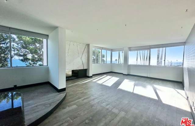 17366 Sunset Boulevard photos photos