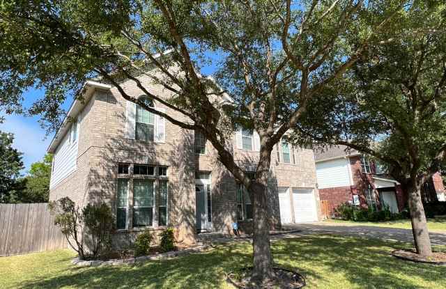 Two-story large 4 bedroom and 2.5 bathroom home is for rent in a quiet neighborhood of Pflugerville, Texas Gallery 4