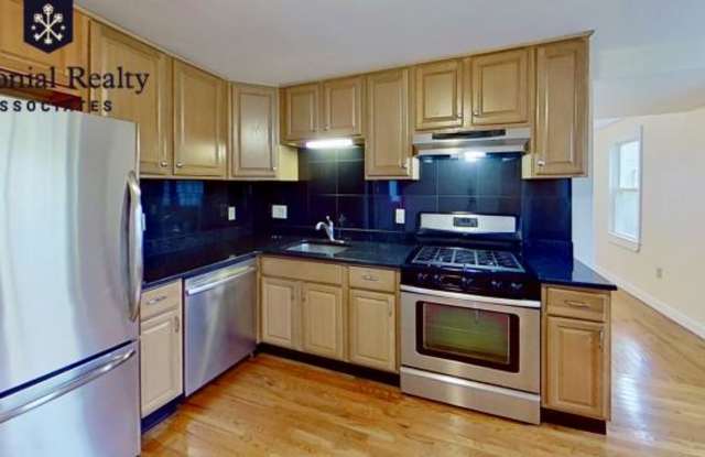 8 Hearn St. - 8 Hearn Street, Watertown Town, MA 02472