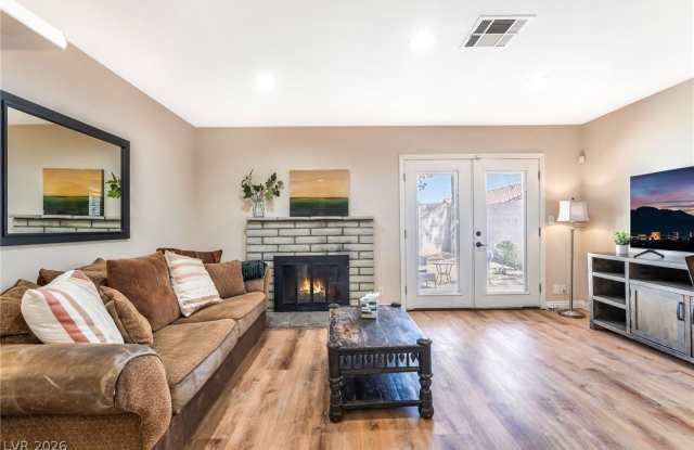 3942 Avocado Drive Gallery 2