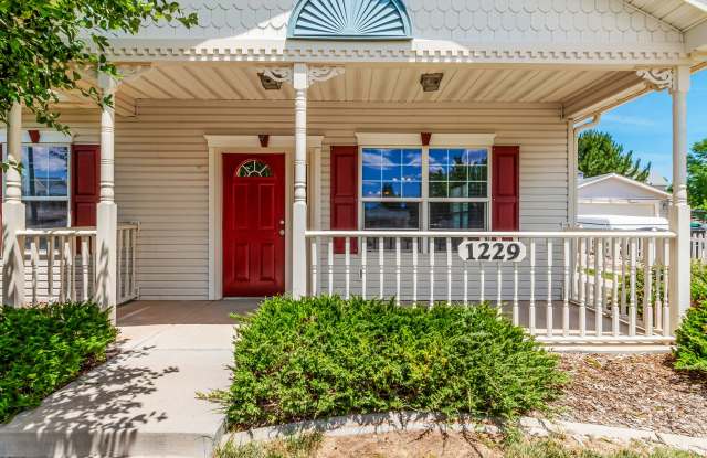 Spacious 3-Bedroom, 2-Bath Home - RV Parking! photos photos