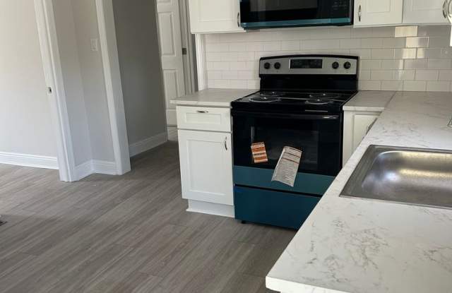 Remodeled 3 bedroom/ 2 bath home located Downtown Winston. photos photos