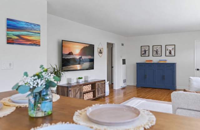 185 Lang Street Gallery 4