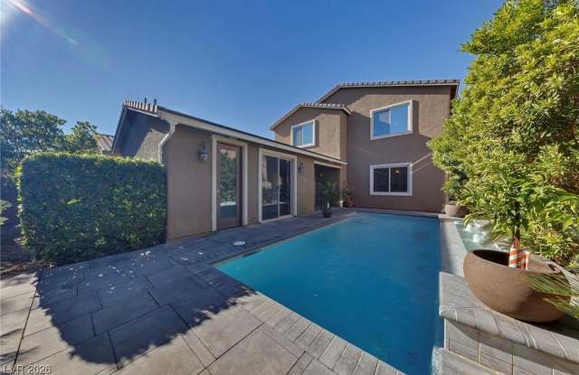 1008 Solaris Glow Street photos photos