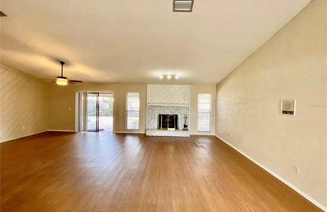 4701 RANCHWAY COURT Gallery 4