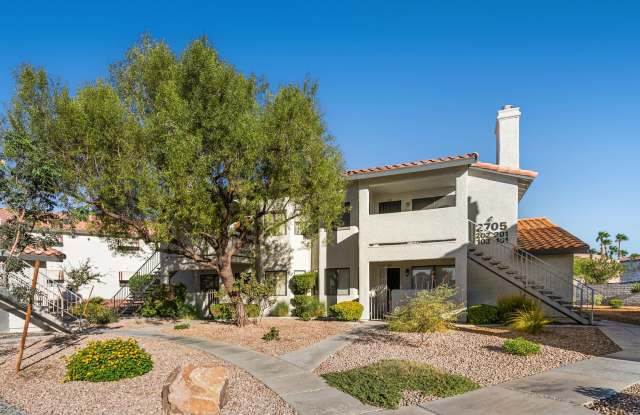 2 Bedroom Condo In The Lakes Community photos photos