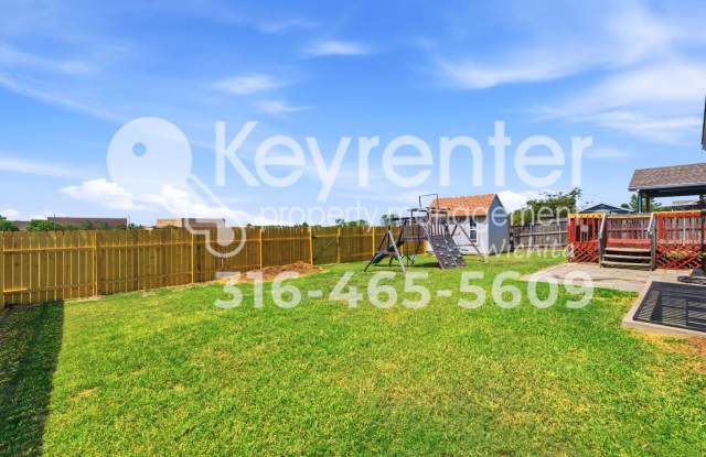 Spacious 4-Bedroom Home with Finished Basement & 2-Car Garage Gallery 3