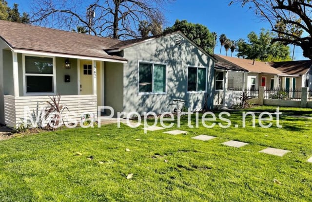 762 S Currier St photos photos