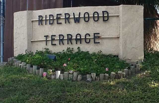 Great Santee condo available now! photos photos