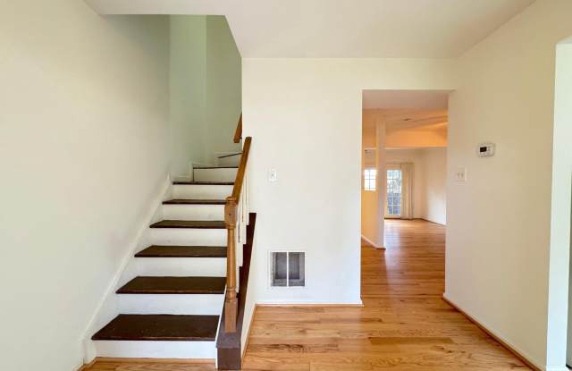 9021 TYLER Court - 9021 Tyler Court, Manassas, VA 20110