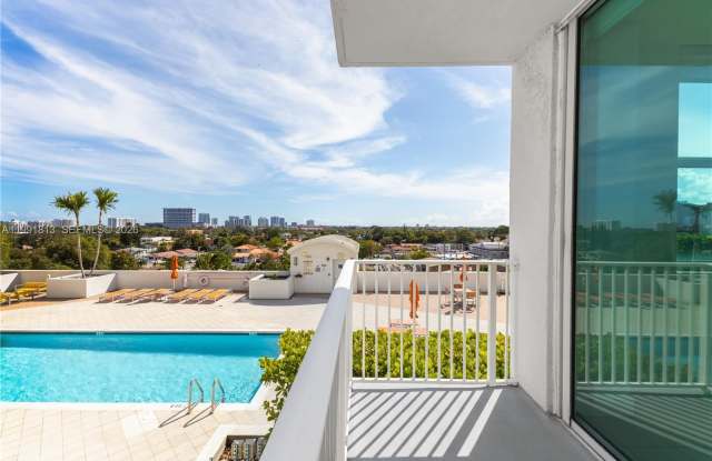 3180 SW 22nd Ter photos photos