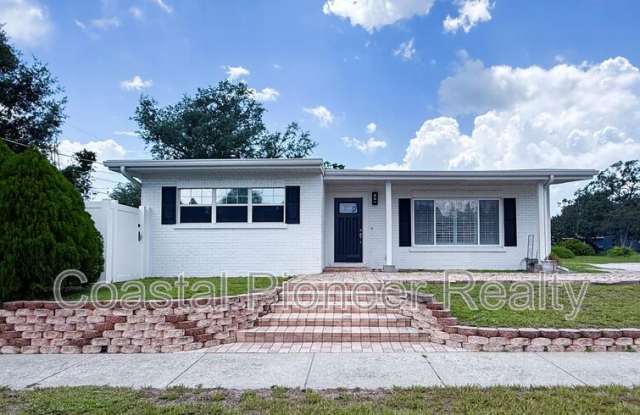 3902 W Fig St photos photos