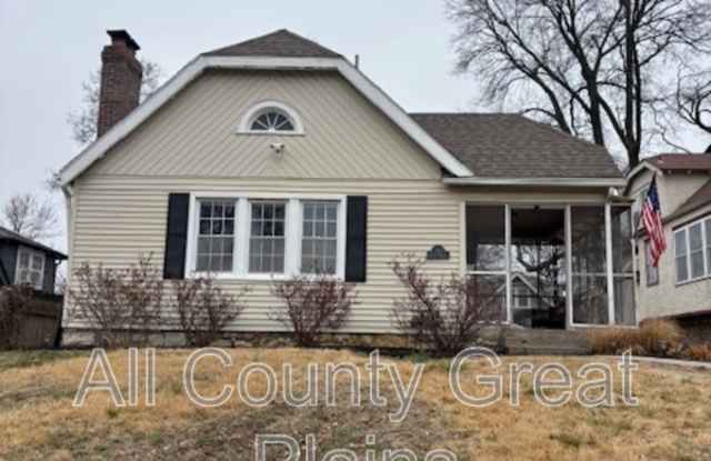 310 E 70th Terrace photos photos