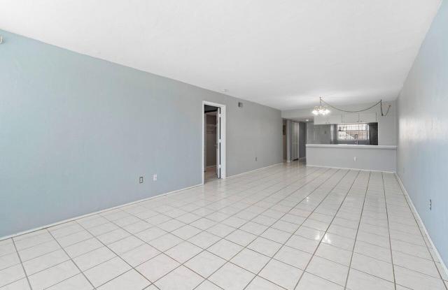 804 PALM BEACH TRACE Drive Gallery 4