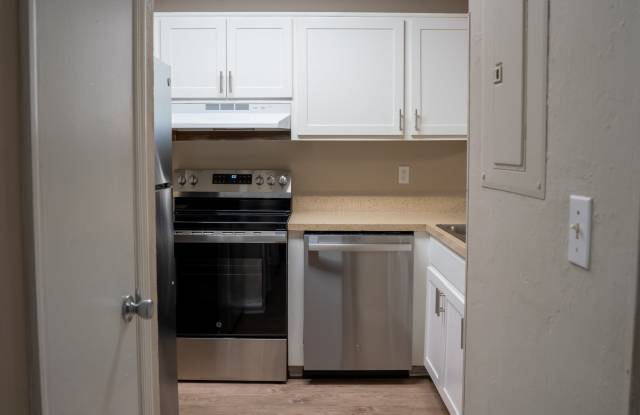 3202 Tanager Court Gallery 2
