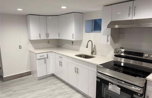 174 Whittier Avenue photos photos