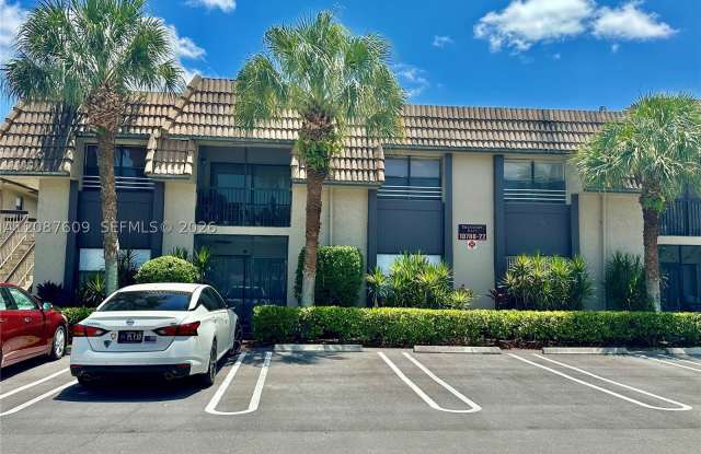 10722 Royal Palm Blvd Gallery 1