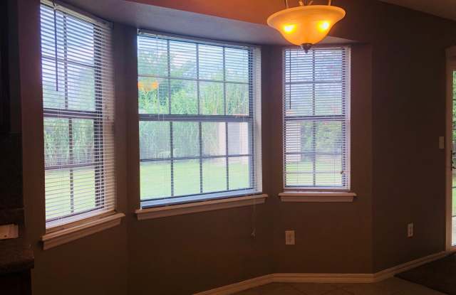 409 Jamaica Court Gallery 4
